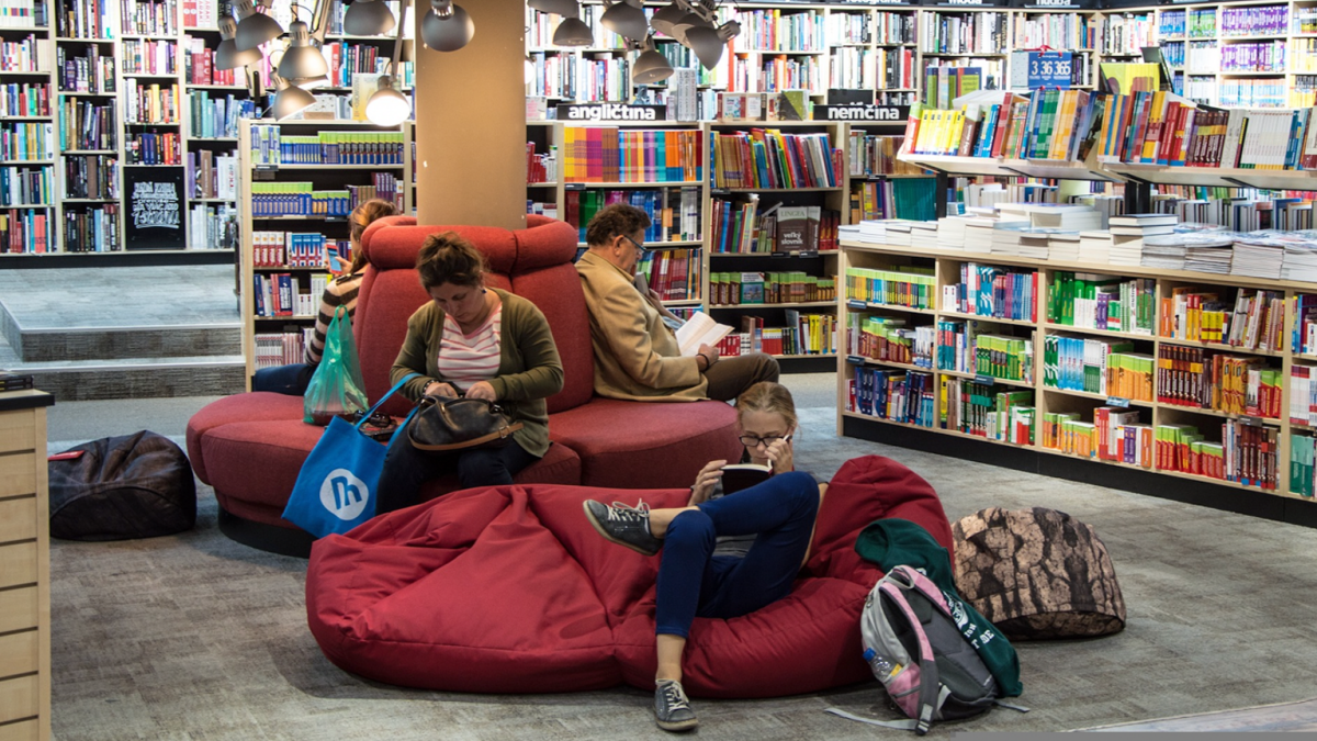 Discover the Joy of Reading in Singapore's Cozy Bookstores
